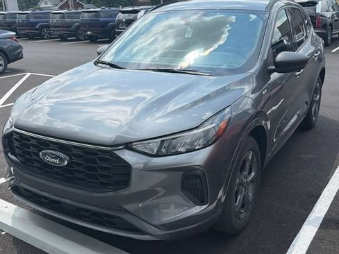 Used 2023 Ford Escape ST-Line w/ Tech Pack #1 AWD/4WD image 13