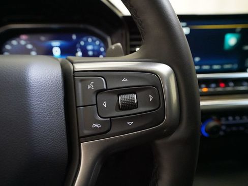 Used 2024 Chevrolet Silverado 1500 LT Trail Boss w/ Convenience Package II AWD/4WD image 18