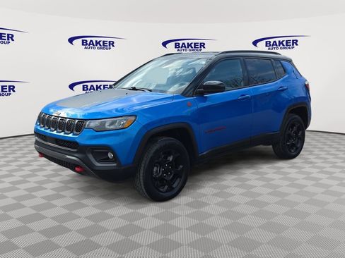 Used 2024 Jeep Compass Trailhawk w/ Trailhawk Convenience Group image 7