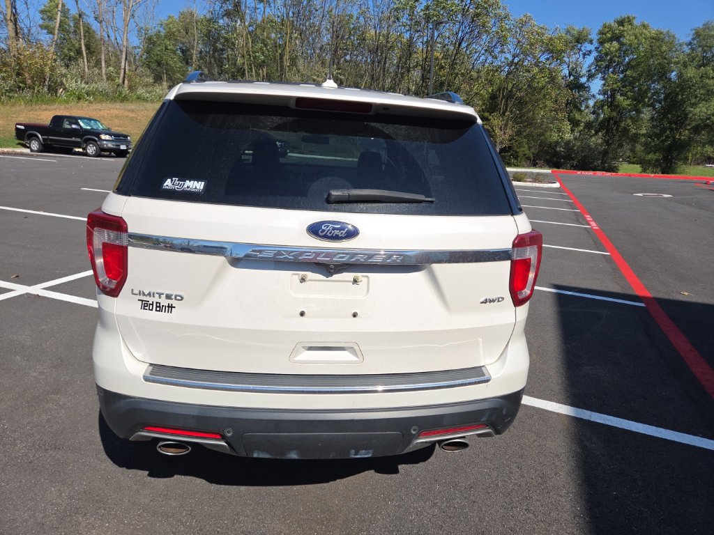 Used 2019 Ford Explorer Limited w/ Ford Safe & Smart Package AWD/4WD image 7