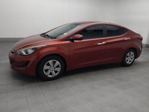 Used 2016 Hyundai Elantra SE FWD image 2
