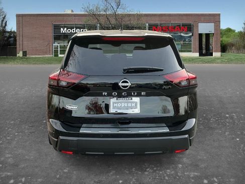 New 2026 Nissan Rogue SV image 3