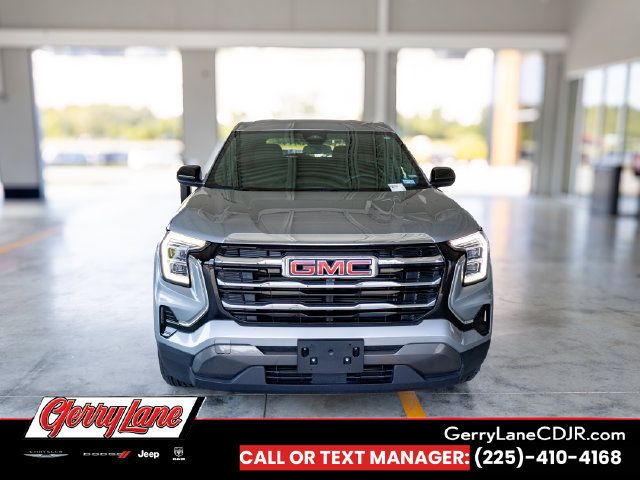 Used 2026 GMC Terrain Elevation FWD image 2