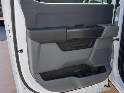 Used 2022 Ford F150 Lightning Pro image 11