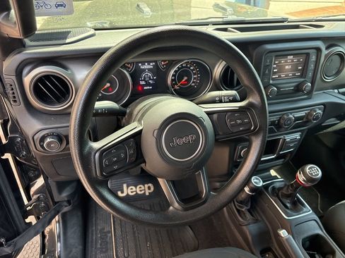 Used 2021 Jeep Wrangler Sport image 12