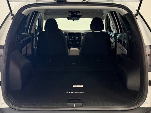 Used 2024 Hyundai Tucson SE FWD image 24