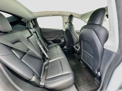 Used 2023 Tesla Model Y Performance AWD/4WD image 19