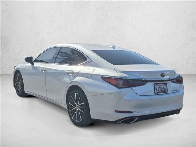 Used 2024 Lexus ES 350 w/ Premium Package FWD image 9