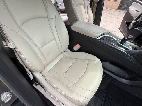 Used 2019 Buick Enclave Essence FWD image 87