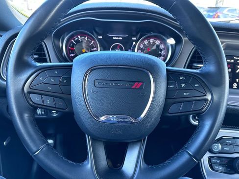 Used 2023 Dodge Challenger SXT image 19