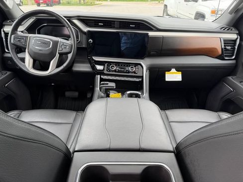 Used 2023 GMC Sierra 1500 Denali AWD/4WD image 21