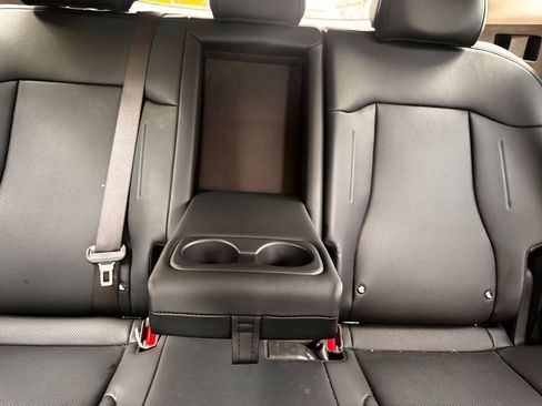 Used 2023 Kia Sportage EX AWD/4WD image 29