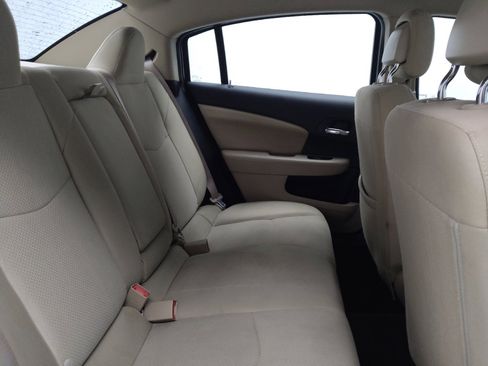 Used 2014 Chrysler 200 Touring FWD image 19