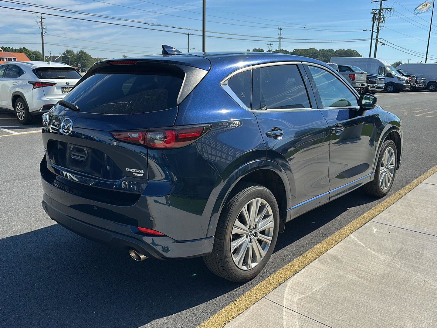 Used 2023 MAZDA CX-5 Signature AWD/4WD image 5