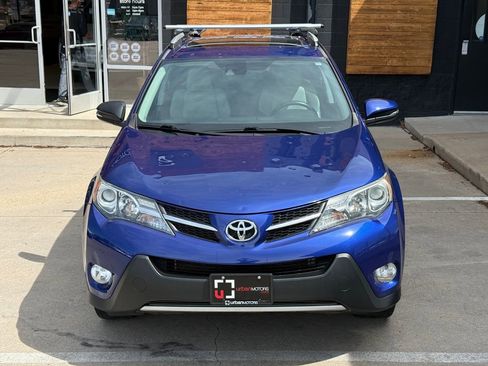 Used 2014 Toyota RAV4 Limited w/ Technology Package AWD/4WD image 8
