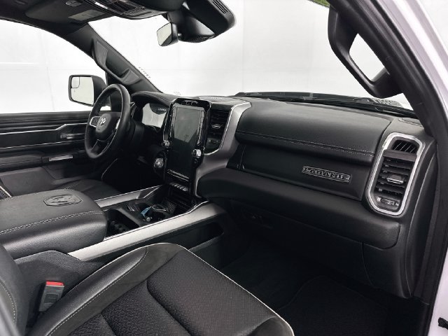 Used 2023 RAM 1500 Laramie AWD/4WD image 30