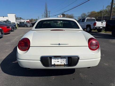 Used 2002 Ford Thunderbird image 10