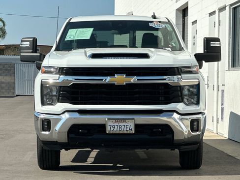 Used 2025 Chevrolet Silverado 2500 LT w/ Convenience Package AWD/4WD image 9