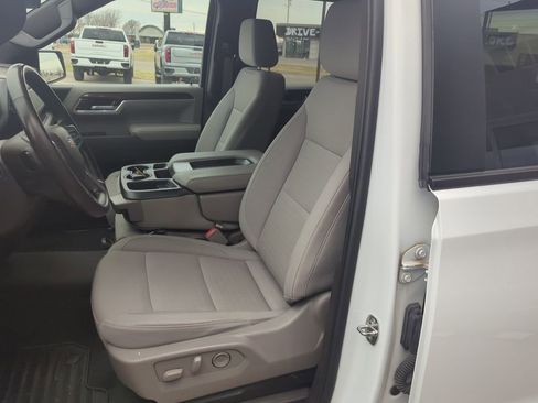 Used 2023 Chevrolet Silverado 1500 LT image 19