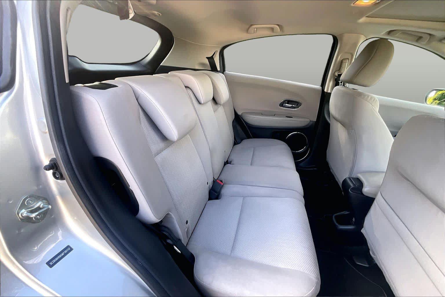 Used 2016 Honda HR-V EX image 19