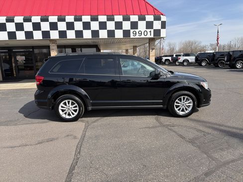 Used 2015 Dodge Journey SXT w/ Flexible Seating Group image 12