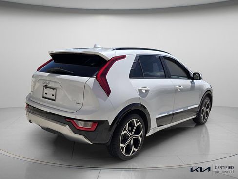 Certified 2023 Kia Niro EX Touring FWD image 7