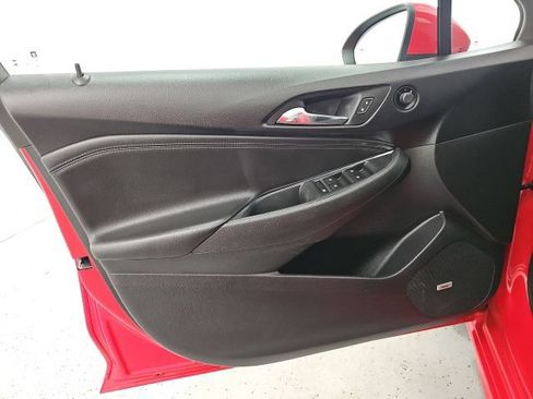 Used 2017 Chevrolet Cruze Premier FWD image 11