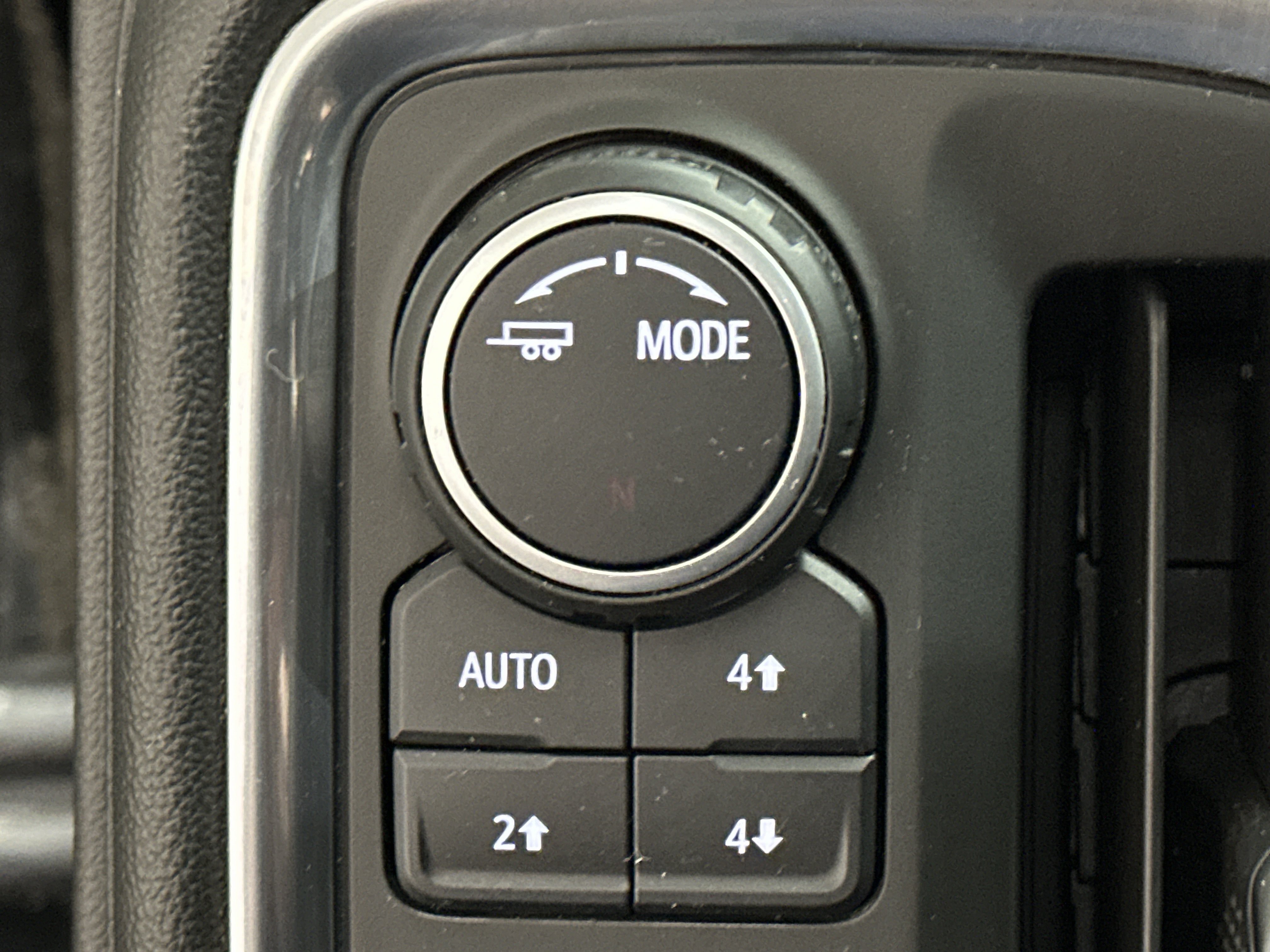 Used 2020 Chevrolet Silverado 1500 RST AWD/4WD image 36