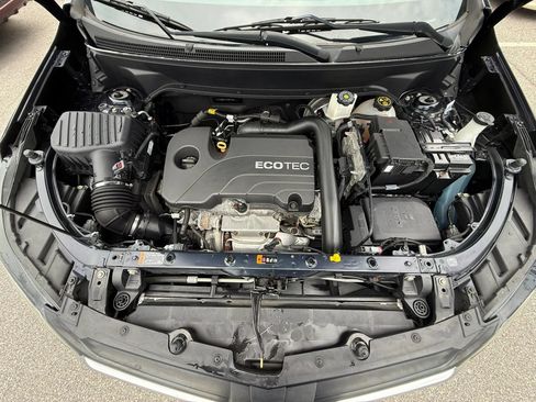 Used 2020 Chevrolet Equinox LT FWD image 32