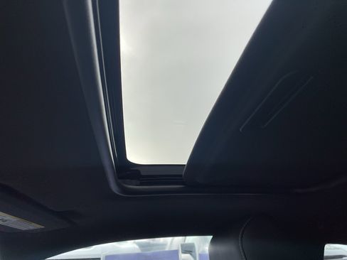 Used 2017 Chevrolet Camaro SS image 35