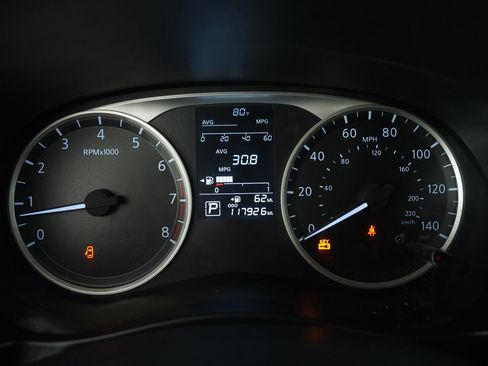 Used 2019 Nissan Kicks S image 24