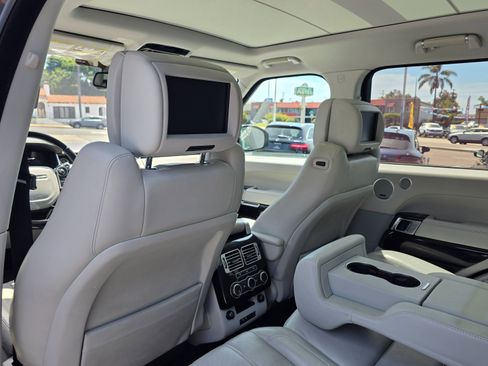Used 2016 Land Rover Range Rover HSE image 21