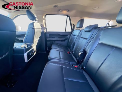 Used 2024 Ford Expedition Max XLT image 32