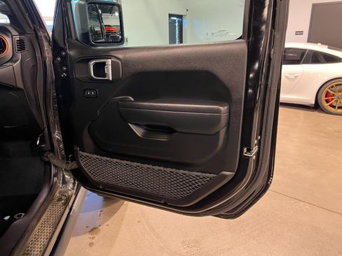 Used 2023 Jeep Gladiator Mojave w/ LED Lighting Group image 34