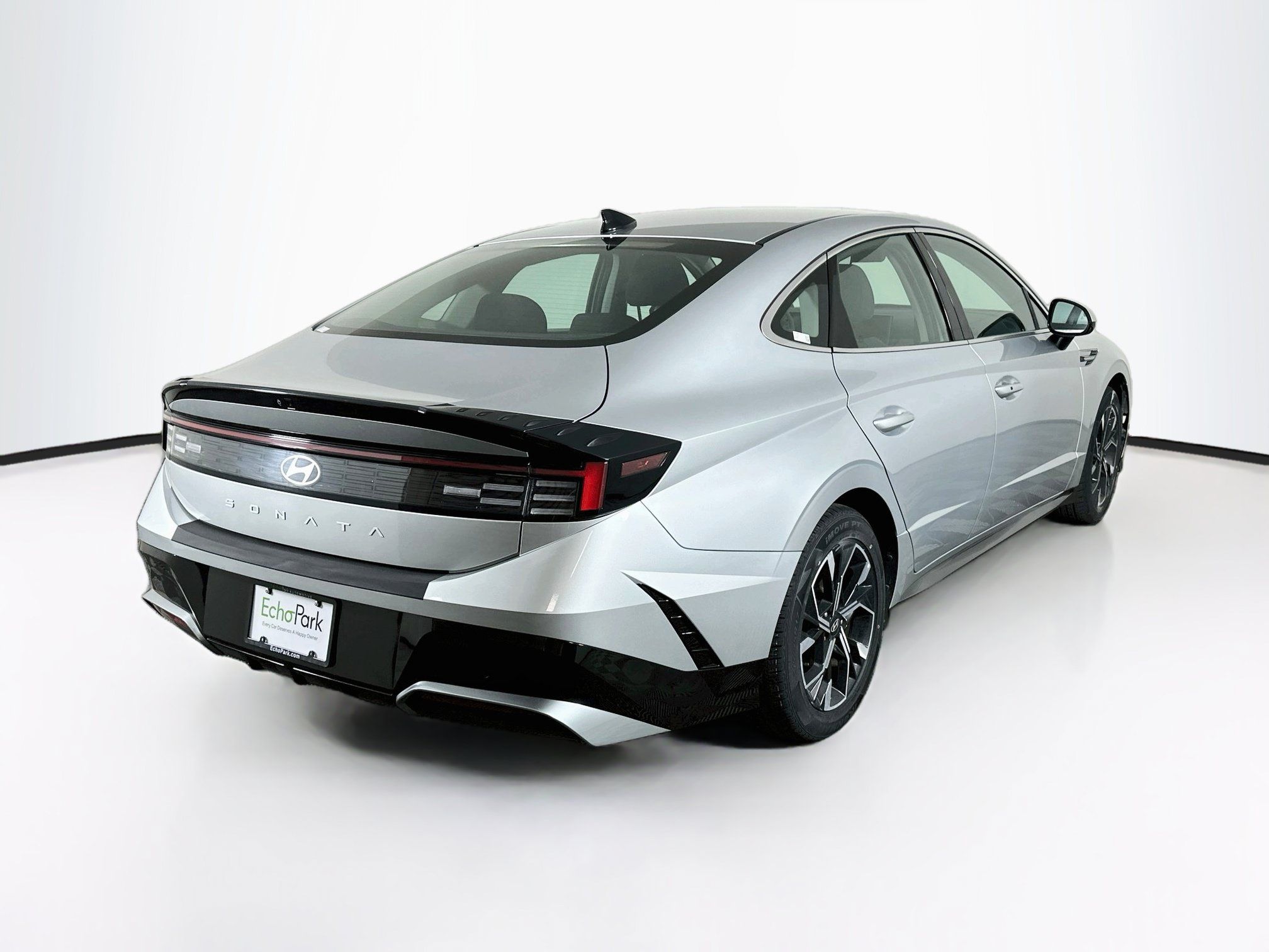 Used 2025 Hyundai Sonata SEL FWD image 9