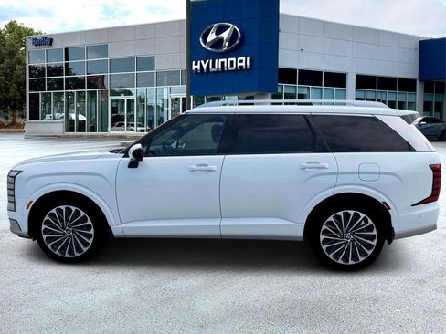 New 2026 Hyundai Palisade Calligraphy FWD image 3