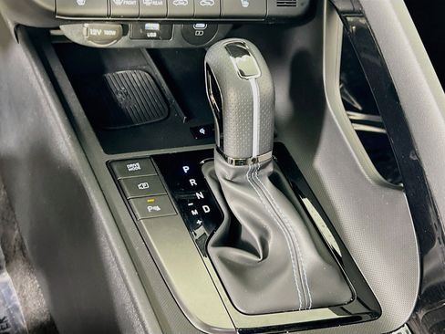 Used 2025 Hyundai Elantra N FWD image 17