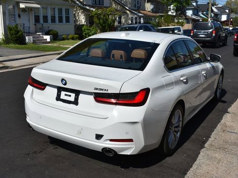Used 2024 BMW 330i Sedan w/ Convenience Package RWD image 6
