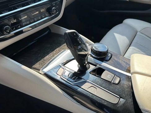 Used 2018 BMW M550i xDrive AWD/4WD image 12