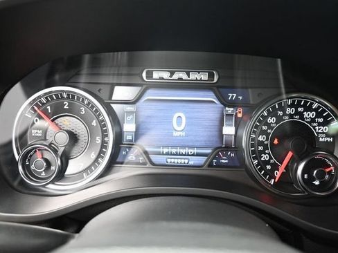 Used 2019 RAM 1500 Big Horn AWD/4WD image 18