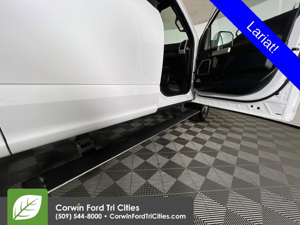 Used 2017 Ford F150 Lariat w/ Equipment Group 502A Luxury AWD/4WD image 32
