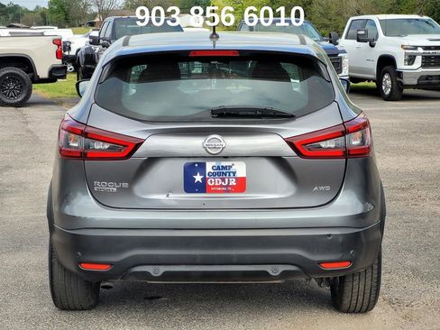 Used 2022 Nissan Rogue Sport S image 5