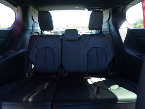 New 2026 Chrysler Voyager LX image 25