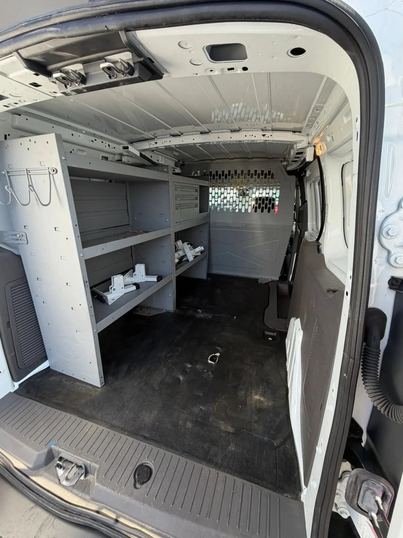 Used 2022 Ford Transit Connect XL FWD image 13