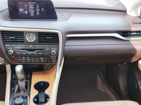 Used 2019 Lexus RX 350L FWD image 34