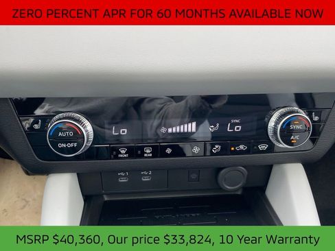 New 2025 Mitsubishi Outlander SE image 53