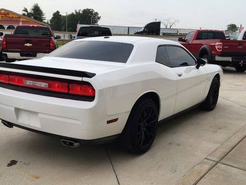 Used 2011 Dodge Challenger RWD image 5