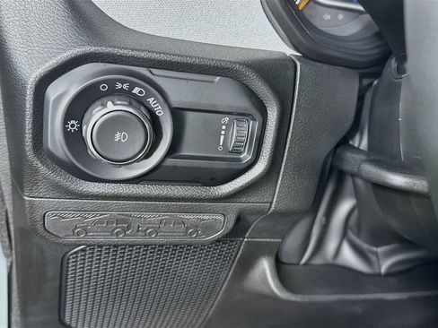 Used 2025 Jeep Wrangler Unlimited Sport AWD/4WD image 18