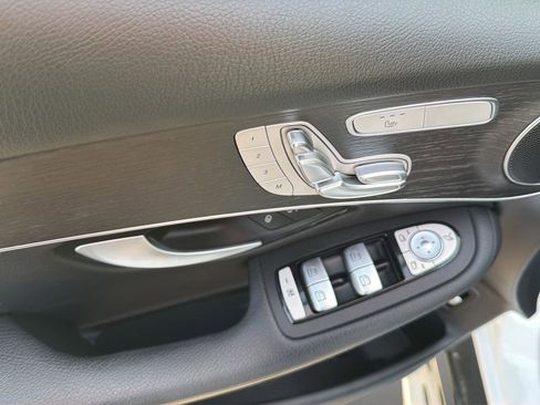 Certified 2022 Mercedes-Benz GLC 300 4MATIC image 10