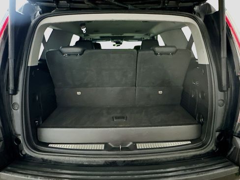 Used 2018 Cadillac Escalade Luxury image 32